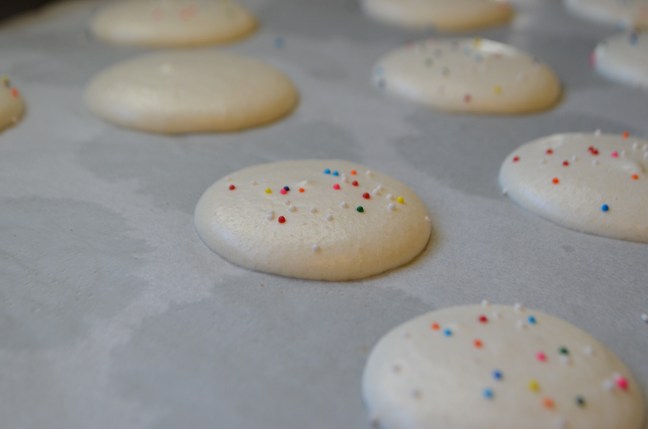 Birthday Cake Macarons with Funfetti Filling